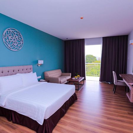 Hotel Casuarina@Куала-Кангсар Экстерьер фото