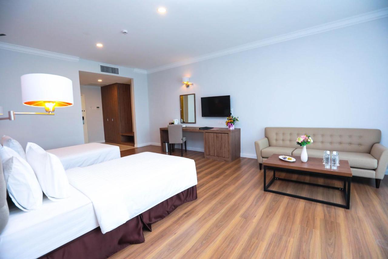 Hotel Casuarina@Куала-Кангсар Экстерьер фото